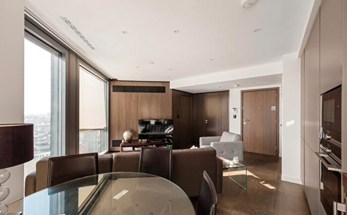 1 Bedroom Apartment For Sale In Chronicle Tower, City Road, EC1V