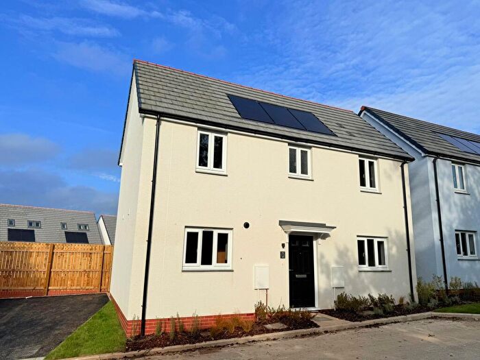 3 Bedroom Detached House To Rent In Stonecrop Crescent, St Austell, PL25