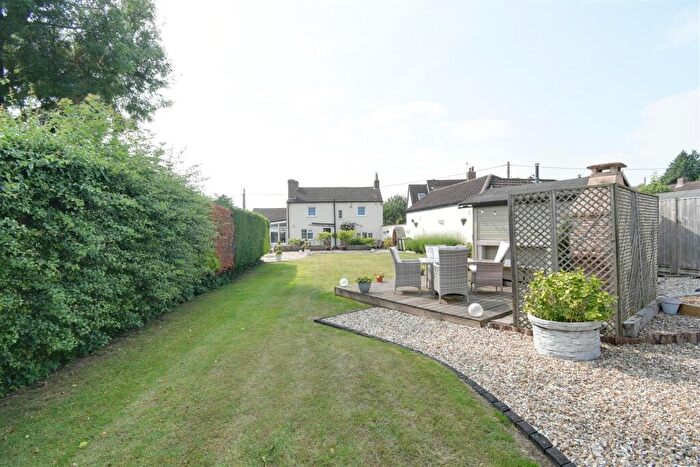 3 Bedroom Detached House For Sale In Front Street, Grasby, DN38