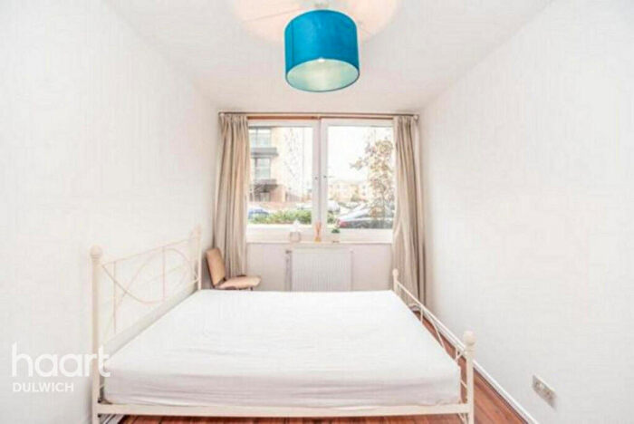 6 Bedroom Maisonette For Sale In Daniel Gardens, London, SE15