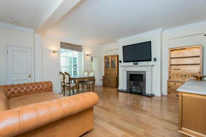 2 Bedroom Flat To Rent In Randolph Avenue, Maida Vale, London, W9