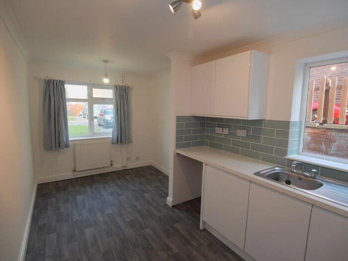 2 Bedroom Bungalow To Rent In Mount View, Great Glen, Leics LE8