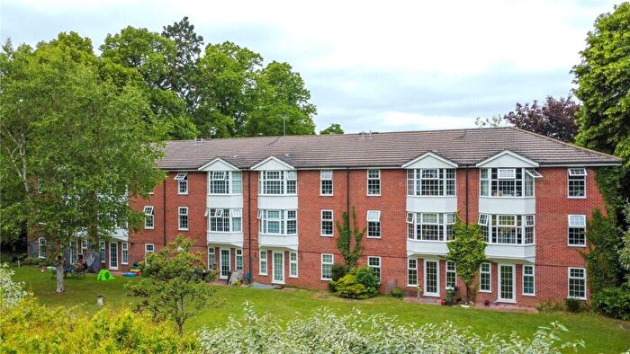 2 Bedroom Apartment To Rent In Armadale Court, Westcote Road, Reading, Berkshire, RG30