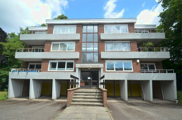 2 Bedroom Flat To Rent In The Avenue, Beckenham, Kent, BR3