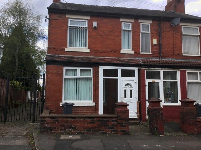 3 Bedroom Terraced House To Rent In Gordon Avenue, Manchester, M19