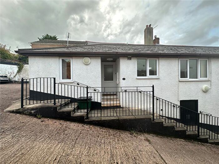 1 Bedroom Bungalow To Rent In High Street, Crediton, Devon, EX17