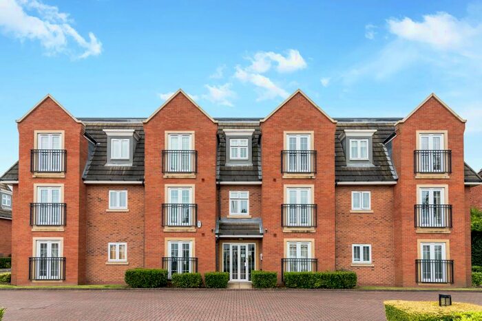 2 Bedroom Apartment To Rent In Grange Drive, Streetly, Sutton Coldfield, B74