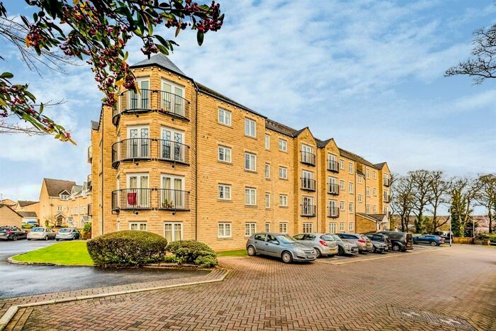 2 Bedroom Penthouse To Rent In Flugel Way, Huddersfield, West Yorkshire, HD3