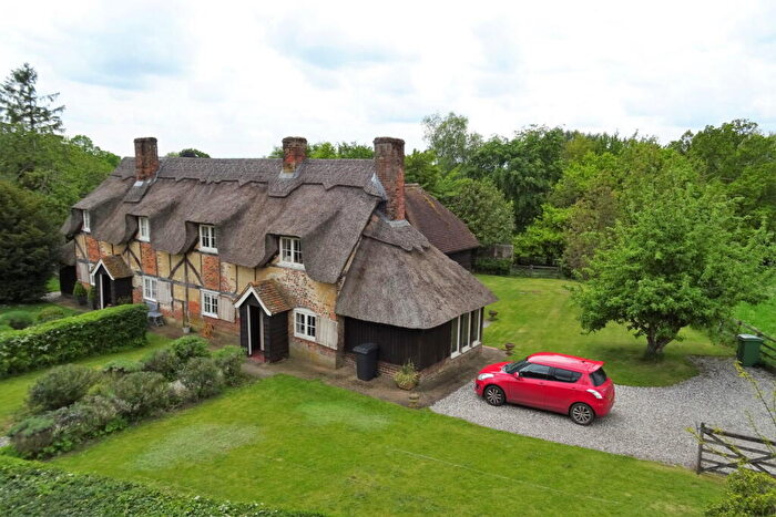 3 Bedroom Semi-Detached House To Rent In Upper Woolhampton, Reading, RG7