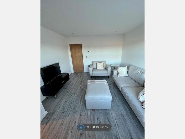 3 Bedroom Semi-Detached House To Rent In Hazel Drive Throckley, Newcastle, NE15