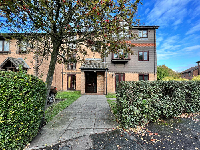 1 Bedroom Flat To Rent In Southerngate Way, New Cross, SE14