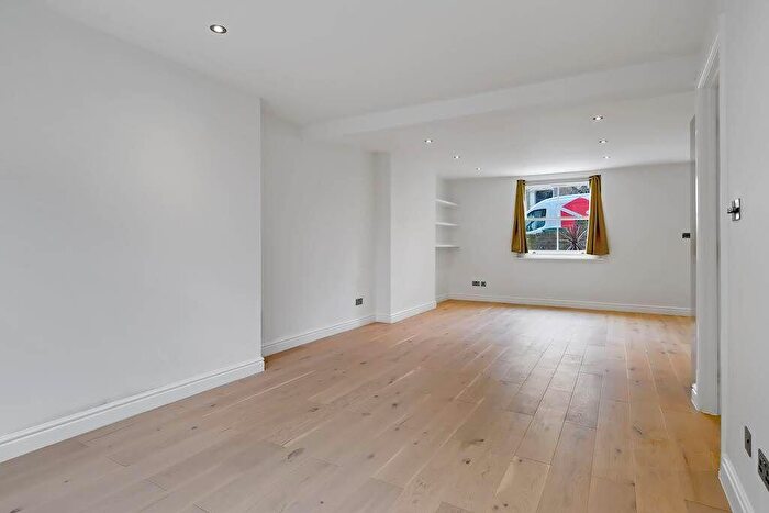 1 Bedroom Flat To Rent In St. Pauls Crescent, London, NW1