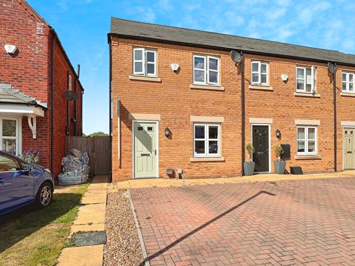 3 Bedroom End Terrace House For Sale In Patina Way, Swadlincote, DE11