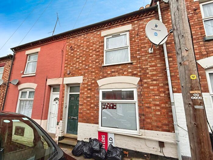 2 Bedroom Terraced House For Sale In Lower Hester Street, Semilong, Northampton, Northamptonshire, NN2