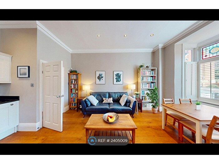 1 Bedroom Flat To Rent In Harold Road, London, SE19