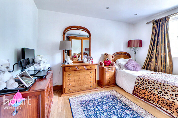 4 Bedroom Detached House For Sale In Barn Hill Estate, HA9