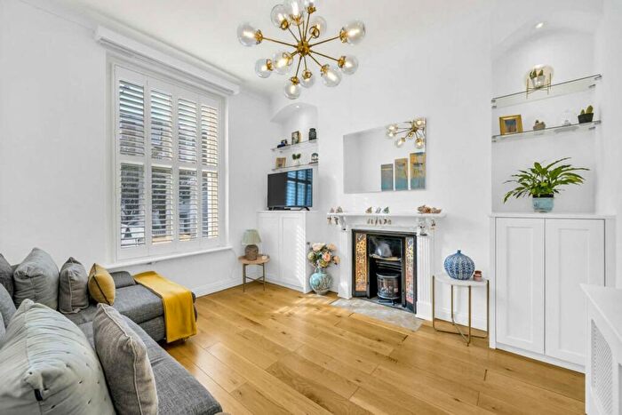 1 Bedroom Flat To Rent In Gunter Grove, London, SW10