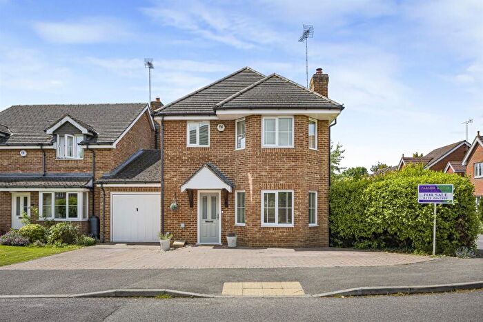 4 Bedroom Detached House For Sale In Abbottsleigh Gardens, Caversham, Reading, RG4