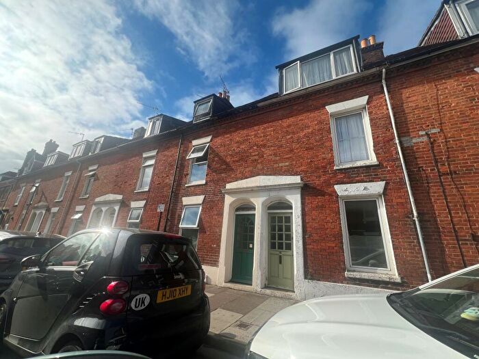 4 Bedroom House To Rent In Salisbury, Wiltshire, SP1