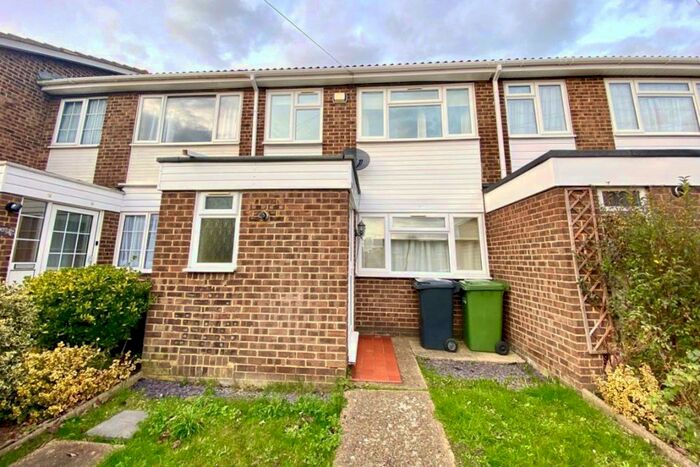 3 Bedroom House To Rent In Langley, SL3