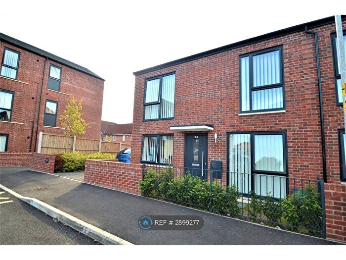 2 Bedroom Semi-Detached House To Rent In Brian Harrison Close, Manchester, M20