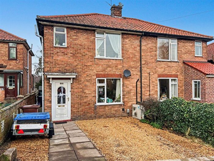 3 Bedroom Semi Detached House For Sale In Romany Road, Norwich, NR3