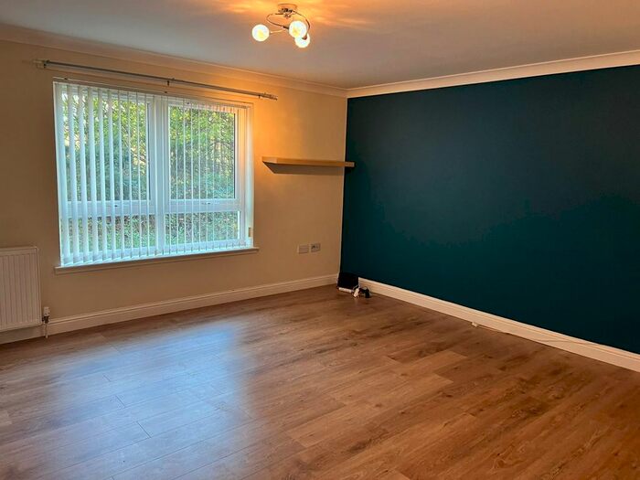 2 Bedroom Flat To Rent In Atholl Way, Livingston, EH54