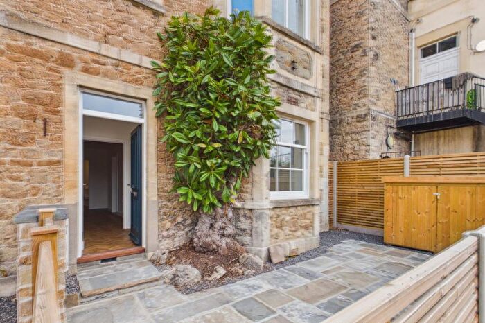 2 Bedroom Apartment To Rent In Hill Road, Clevedon, North Somerset, BS21