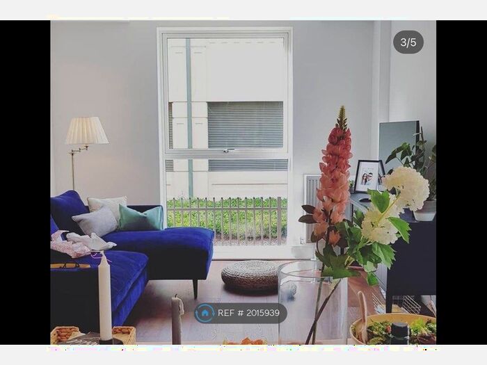 2 Bedroom Flat To Rent In Chancery House, Richmond, TW9