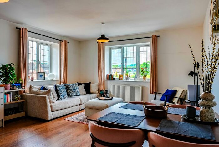 2 Bedroom Flat For Sale In Edison Grove, London, SE18