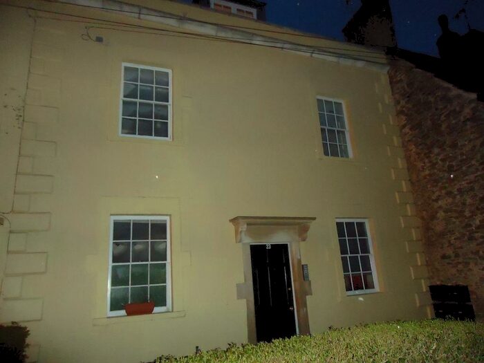 2 Bedroom Flat To Rent In Keyford, Frome, Somerset, BA11