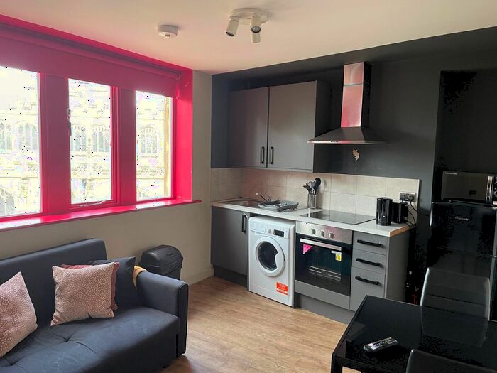 2 Bedroom Flat To Rent In Walgate, Wigan, WN1