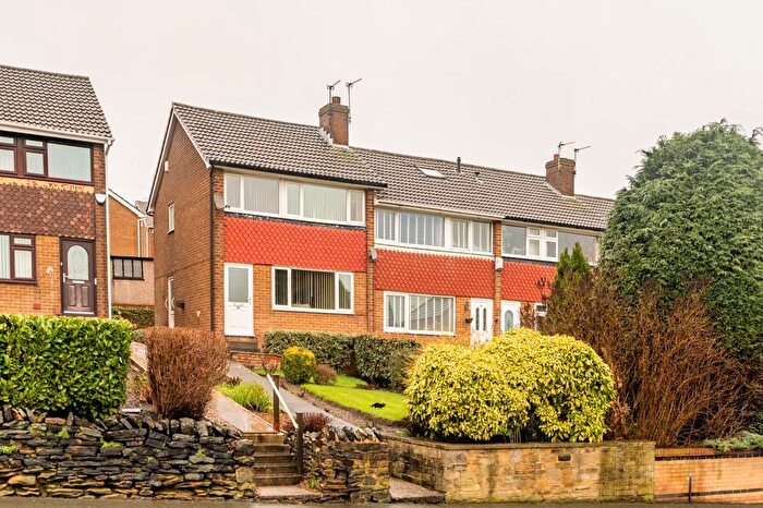 3 Bedroom Town House For Sale In Hough Side Road, Pudsey, LS28