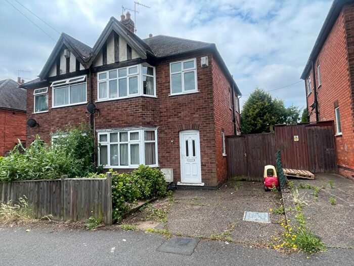 3 Bedroom Semi-Detached House To Rent In Glamis Road, Basford, Nottingham, NG5