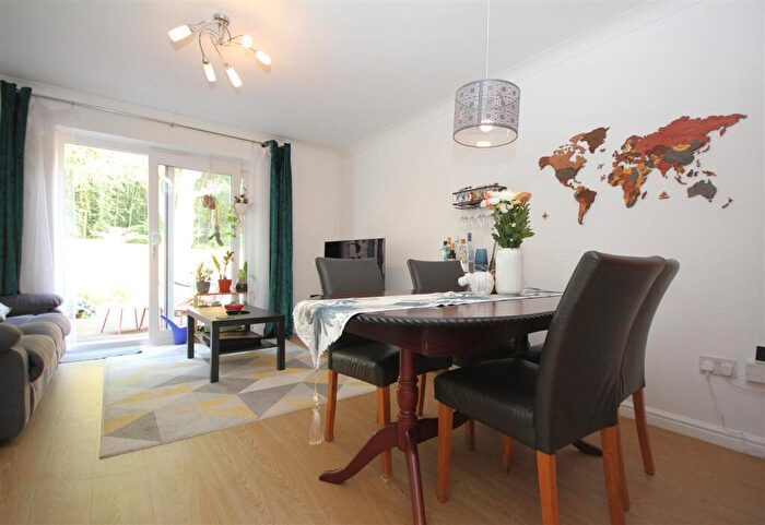 2 Bedroom Semi-Detached House For Sale In Thyme Avenue, Whiteley, PO15