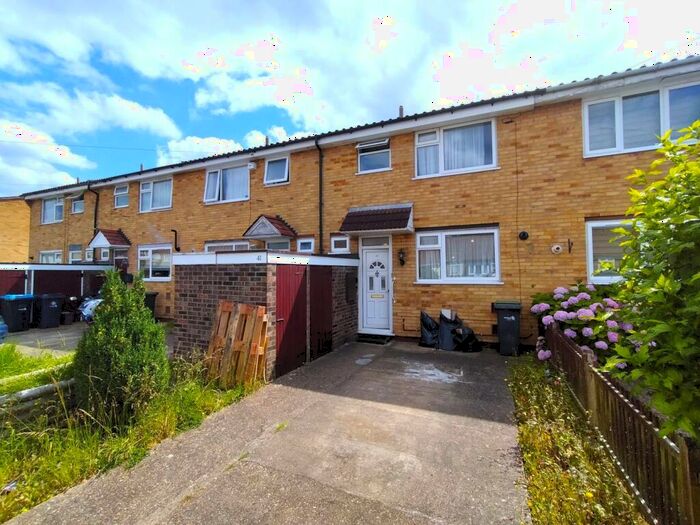 3 Bedroom Terraced House To Rent In Ferndale Road, Enfield, EN3