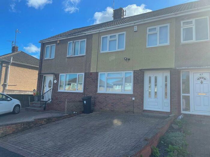 3 Bedroom Terraced House To Rent In Willis Road, Kingswood, BS15