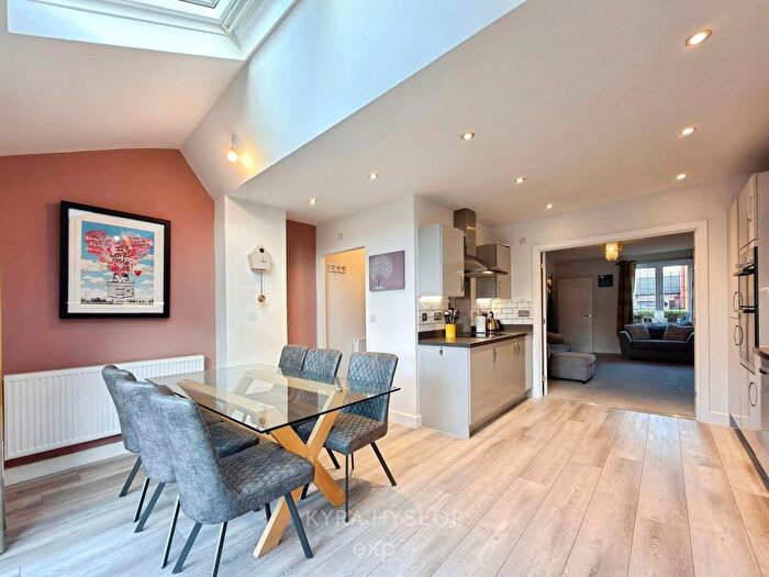 3 Bedroom Semi Detached House For Sale In Tuckwell Grove, Exeter, EX1