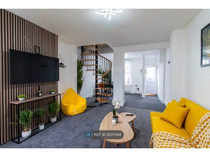 2 Bedroom Detached House To Rent In Byerley Road, Portsmouth, PO1