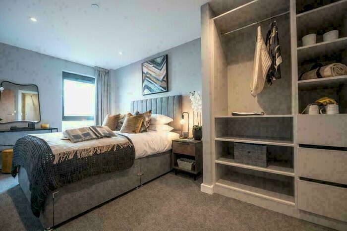 2 Bedroom Apartment To Rent In The Ironworks, Scotland Street, S3