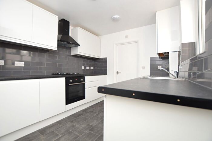 3 Bedroom Terraced House To Rent In Khartoum Road, Ilford, IG1