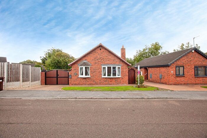 2 Bedroom Detached Bungalow For Sale In Billingley Drive, Thurnscoe, Rotherham, S63