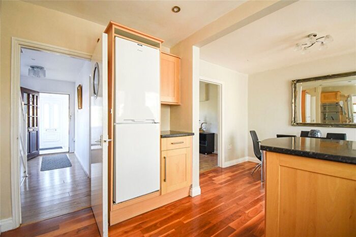 3 Bedroom Semi-Detached House To Rent In Regent Avenue, Uxbridge, UB10