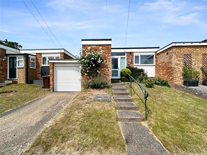 2 Bedroom Bungalow For Sale In Campleshon Road, Rainham, Kent, ME8