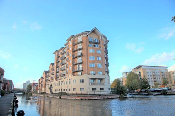 2 Bedroom Flat To Rent In Blakes Quay, Gas Works Road, Reading, Berkshire, RG1