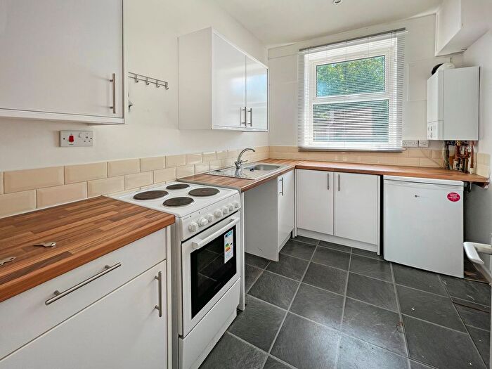 1 Bedroom Flat To Rent In Ely Road, Cardiff, CF5