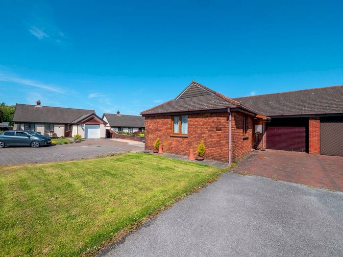 2 Bedroom Semi-Detached Bungalow For Sale In Rosecott Park, Kilkhampton, EX23