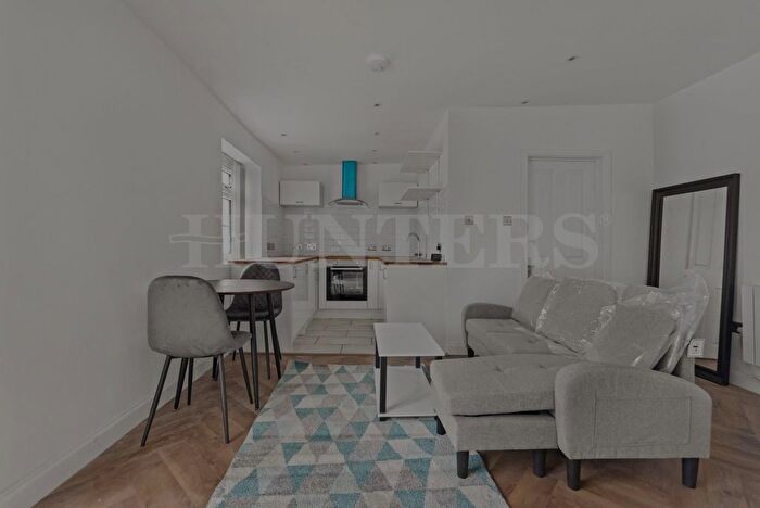 Studio To Rent In Acton Lane, London, NW10