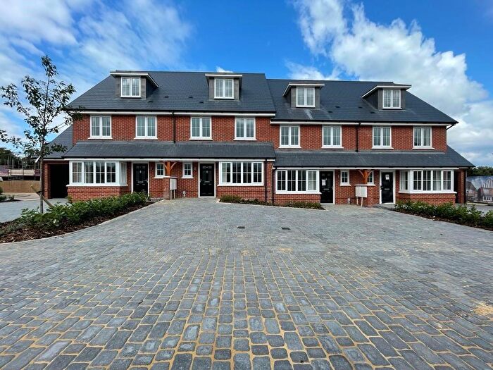 4 Bedroom Terraced House To Rent In Forest Grove, Broxbourne, EN10