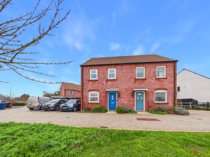 3 Bedroom Semi-Detached House To Rent In Rectory Close, Maisemore, GL2